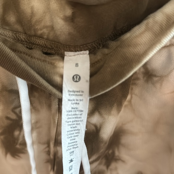 Lululemon Sweatpants Short - Picture 4 of 4